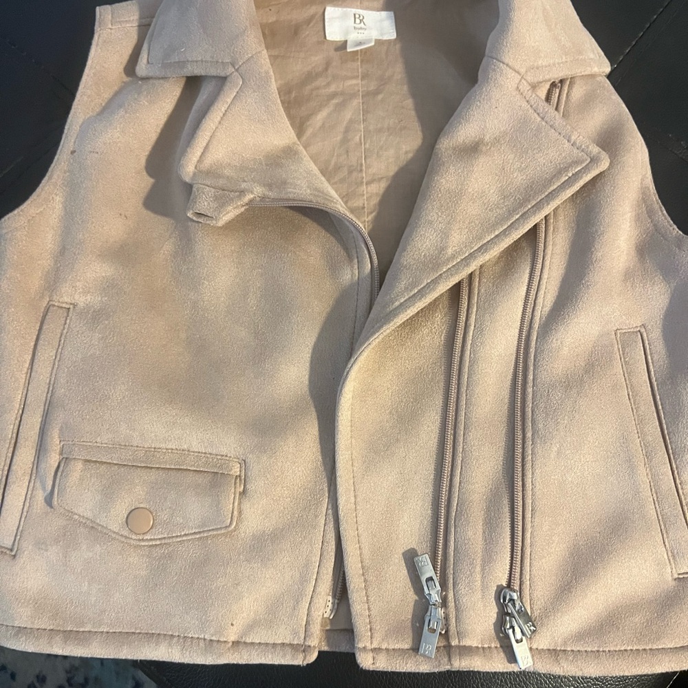 BR Beige Sleeveless Jacket